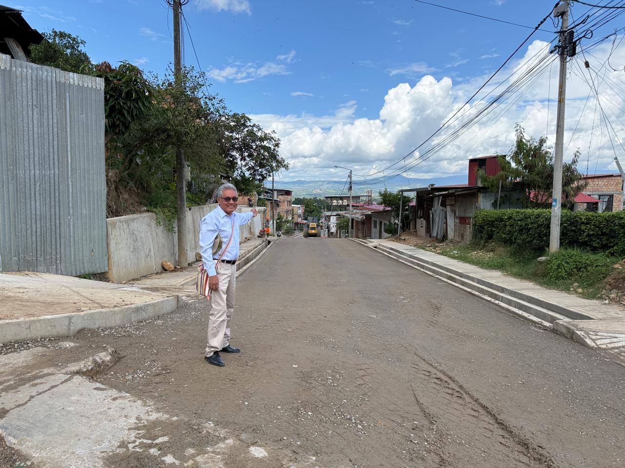 COLOCAN BASE PARA LA IMPRIMACIÓN DEL JIRÓN GEIDEN VELA EN DISTRITO DE MORALES. 